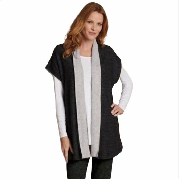 Soft Surroundings Tops - 🟢Soft Surroundings Cozy Cabin Vest Gray Black Short Sleeve S/M